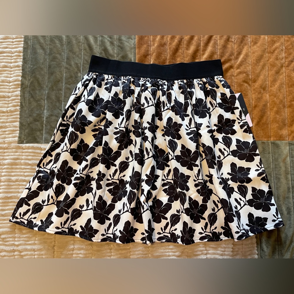 Love by block Poem skirt.                  Black and White Floral Skirt